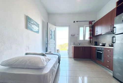 Four S Apartments