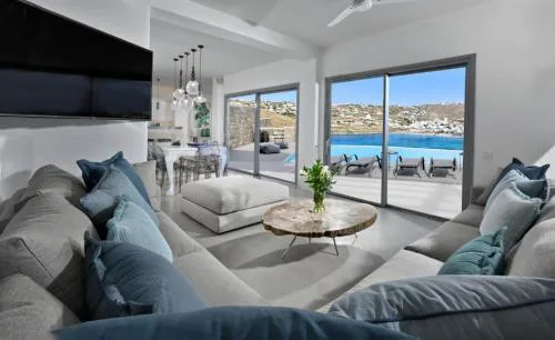 Luxury Mykonos Villa in the Ornos Korfos
