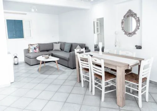 Mykonos Vibes Downtown Townhouse