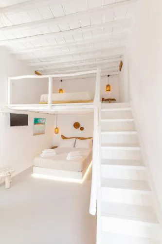 MYKONOS VIBES TOWN LOFT