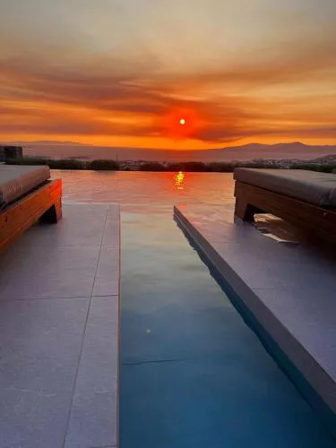 Sunset Hill Suites