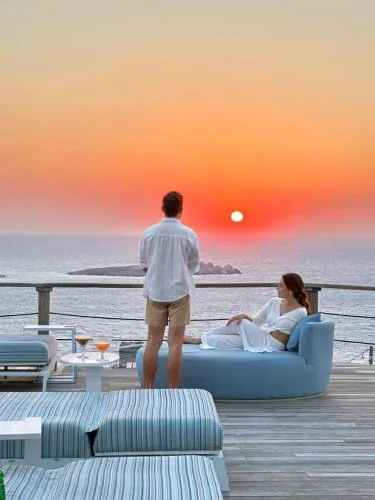 Tharroe of Mykonos Boutique Hotel