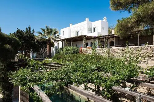 Villa Oasis A magical Garden in Mykonos Town