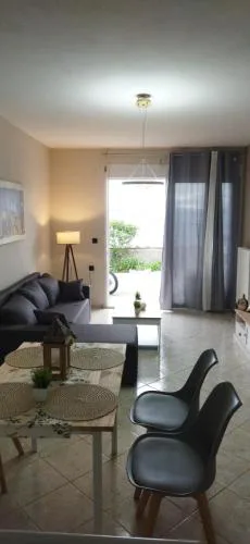 Olive and Thea apartment