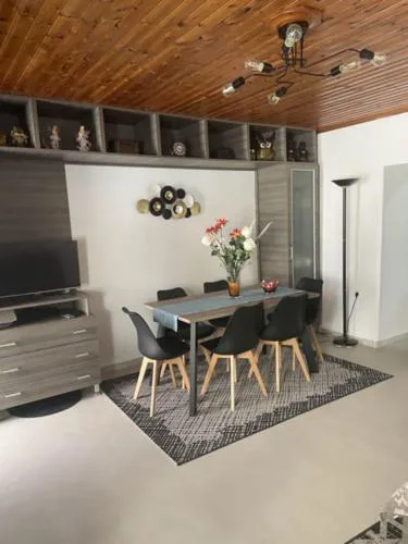 Victoria's home