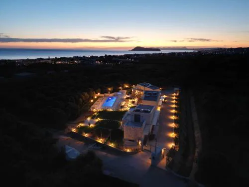 Mitos Villas Gerani 300sqm 8rooms&6baths 20 sleeps