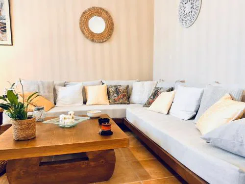 Doris Premium Home, Stylish Stay near Laganas by Villa Mana Gers