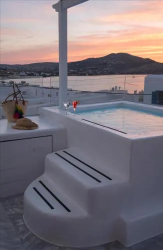 Ammos Luxury Rooms & Home