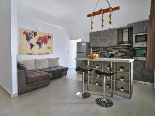 Colors In Naousa - House for 6 people IN the city of Naousa Paros