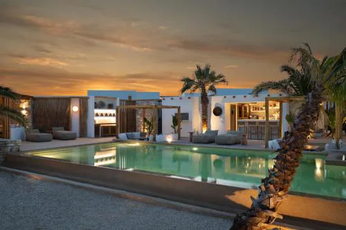 Kosmitis Suites & Villas