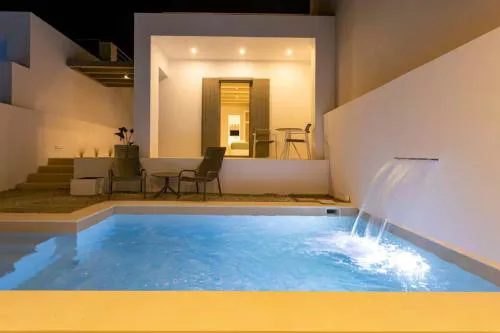 Kyma & Anemos Suites
