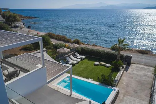 Mando Seaside Villa