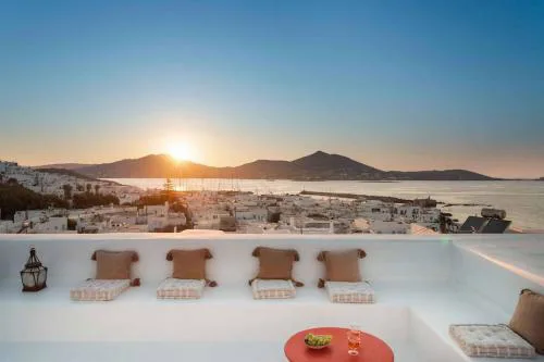 Naousa Villa with pool, garden and view