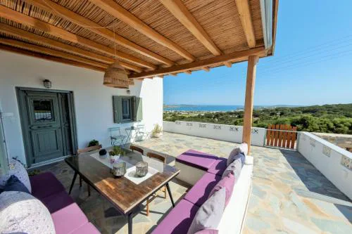 The old barn, Naousa Paros