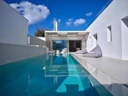 Walk to Naousa, 5BR Pool Villa,Villa Yagha
