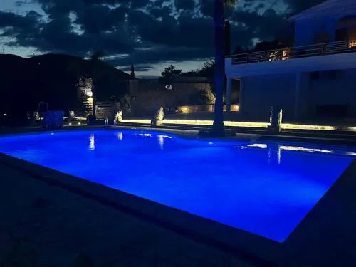 IL Paradiso Vacation Rentals