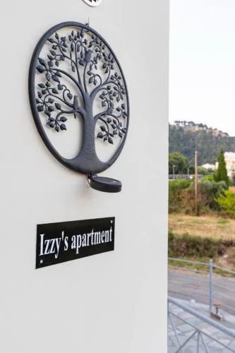 Izzy's apartment