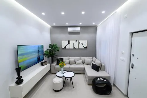 Lepanto Luxe Stay