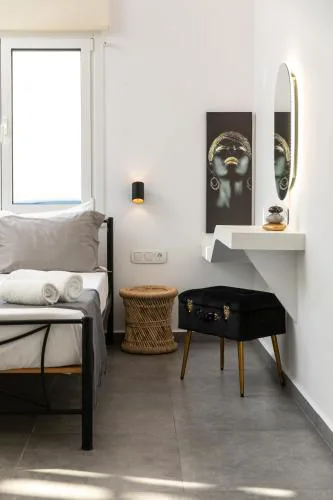 Anemela studio lux
