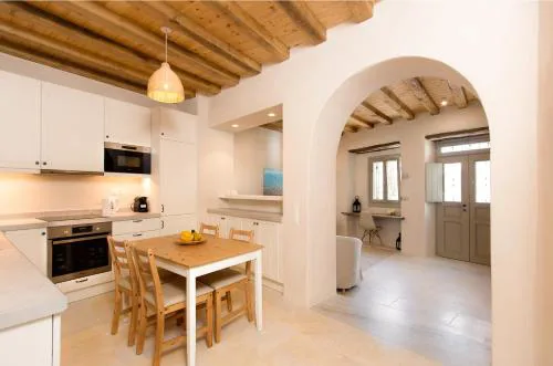 Ariadne's Kastro Boutique Apartment