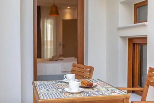 Harmony beach house - 100 steps from the sea