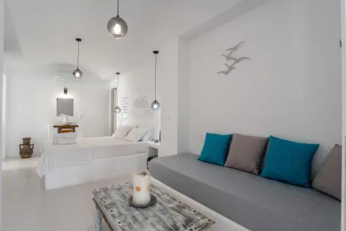 Helmos Cozy Studio