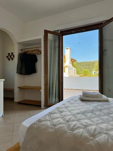 Limnes Seaside Studio