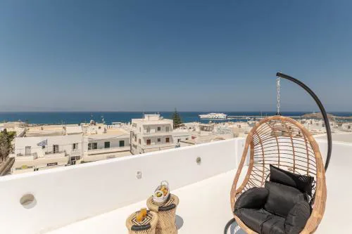 Maroussa's in Town with Sea view