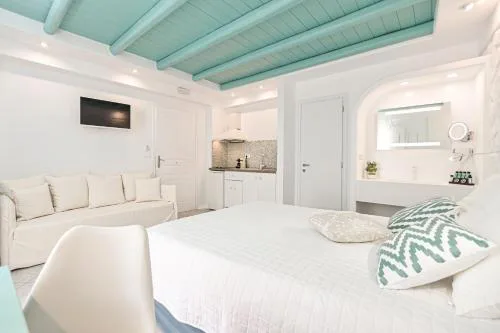 Naxos Evilion Luxury Apartments & Suites