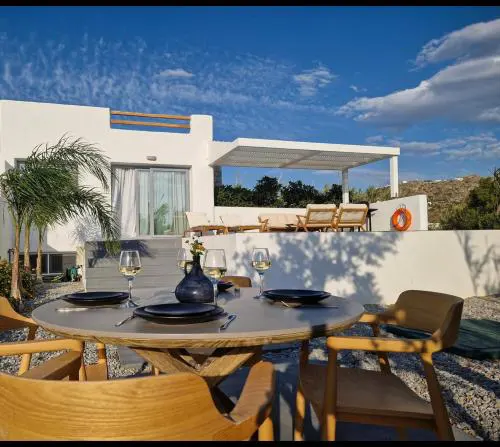 ZOE Cycladic House With Pool