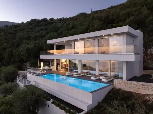 Villa Anax