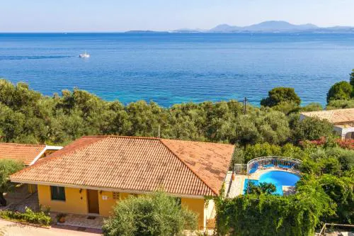 Villa Xenia by Villa Plus
