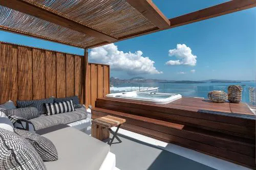 3 Elements by Stylish Stays