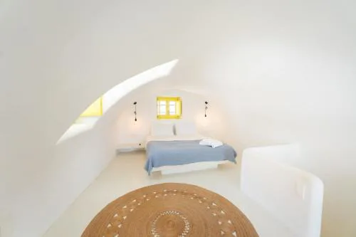 Anelia House