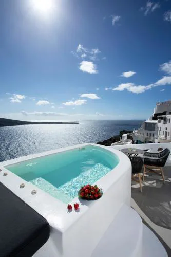 ArmonOia Luxury Caves