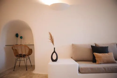 Assyrtiko by A Terre Cave Villas