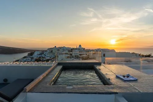 Enalion White Suites Oia
