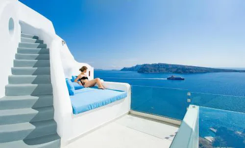 Hyperion Oia Suites