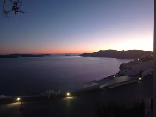 Sensia villa with Hot tub and Caldera View