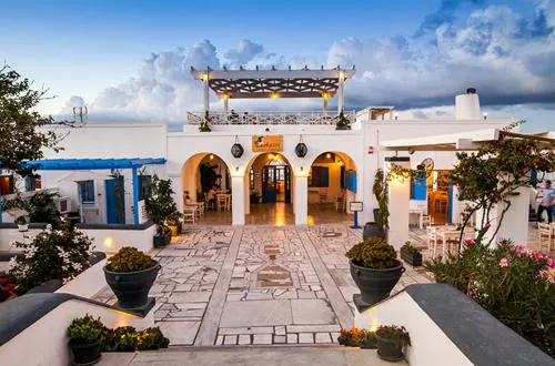 White Pearl Laokasti Suites