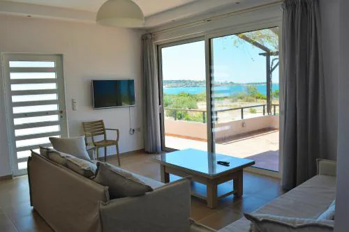 Villa-Palaiochora