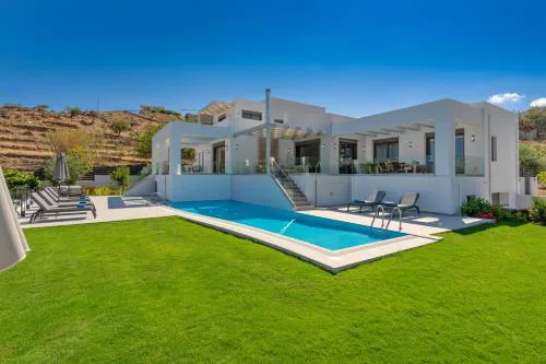 Eolia Iconic Villa, walking distance to the beach, By ThinkVilla