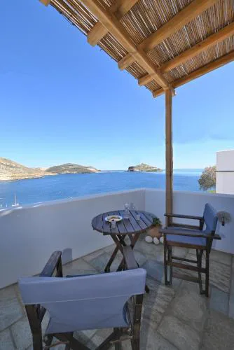 Molos Tinos Cycladic house