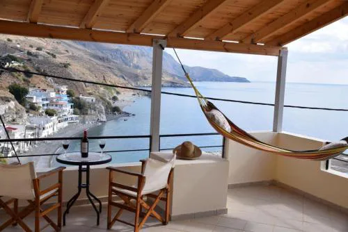 Aeriko Villa - Where mountains meet the sea