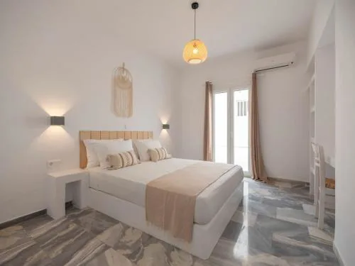 Artemida Paros One