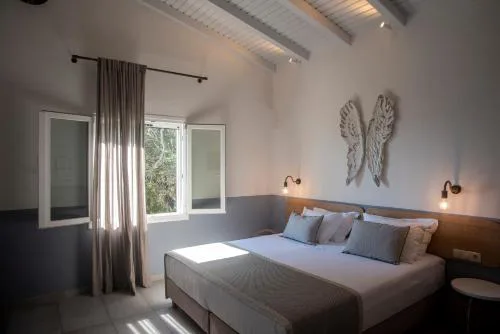 Avali luxury houses