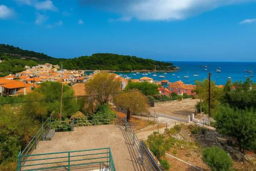 Live the Summer Dream at Gaios Cozy Retreat