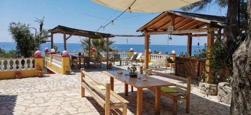 Pelekas Beach Apartments Rolling Stone