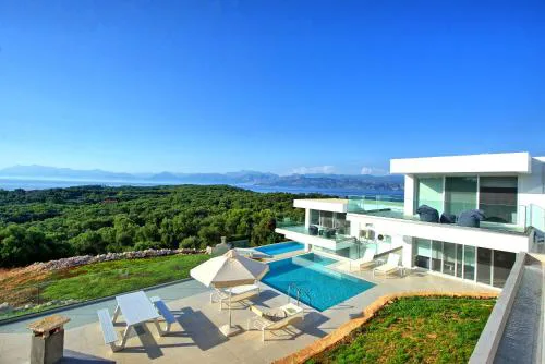 Villa Arete by PosarelliVillas