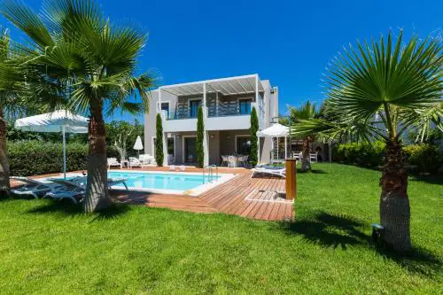 Aria Villas - Private Pool, Playground, Ping Pong & Close to Beach, By ThinkVilla